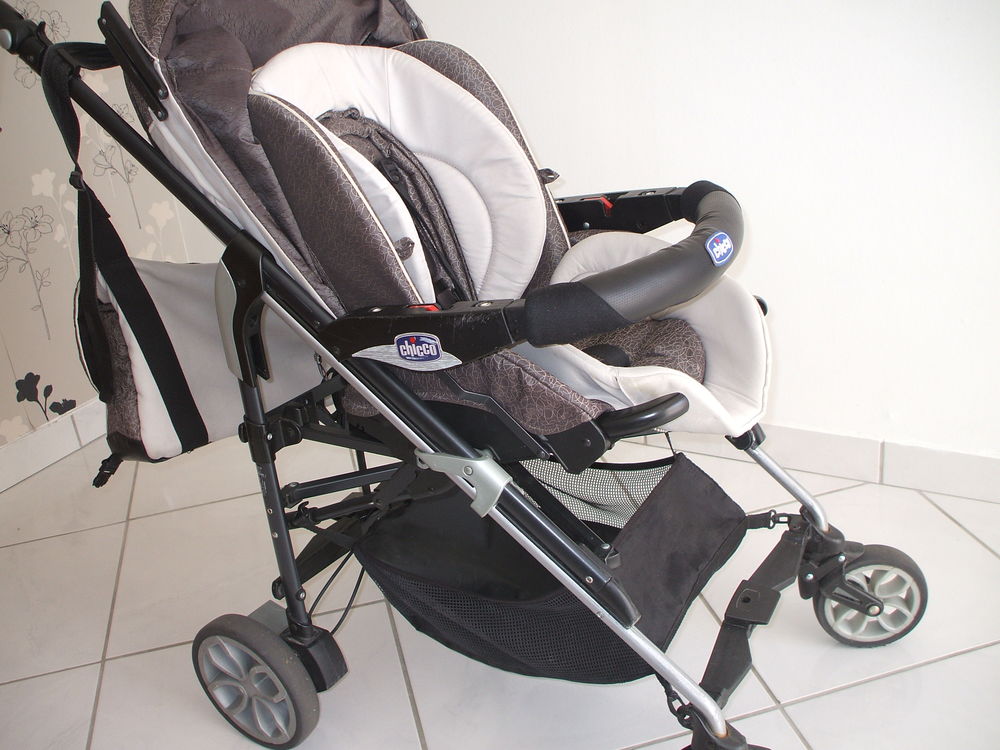 Poussette chicco cheap 2010