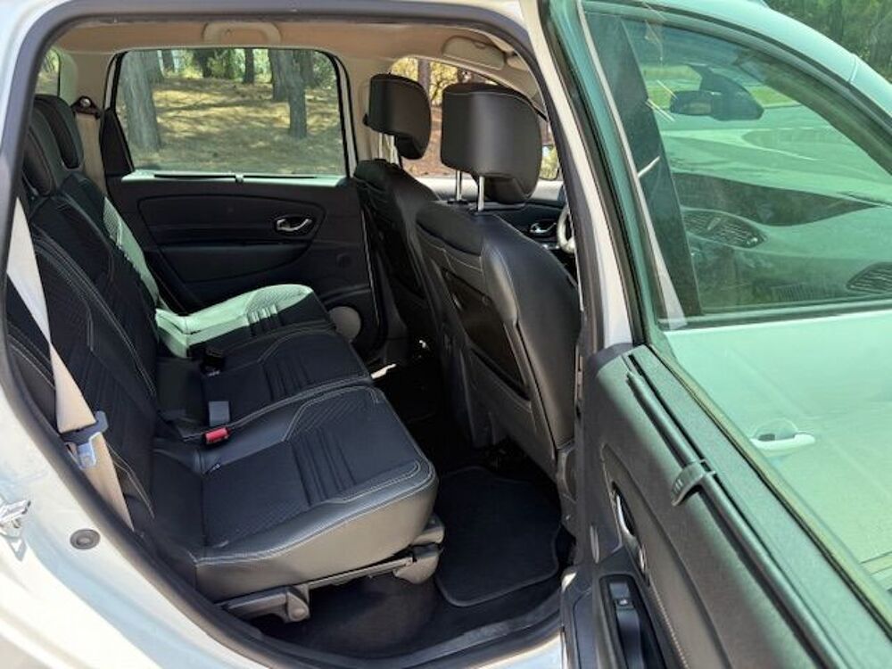 Grand Sc&eacute;nic III Grand Sc&eacute;nic TCe 130 Energy Bose Edition 7 pl 2016 occasion 34690 Fabr&egrave;gues