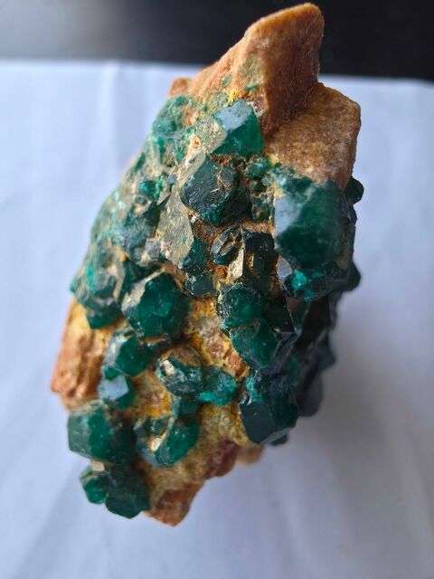 Magnifique Dioptase Brute sur Matrice-Katanga, RDC 70 Bagneux (92)