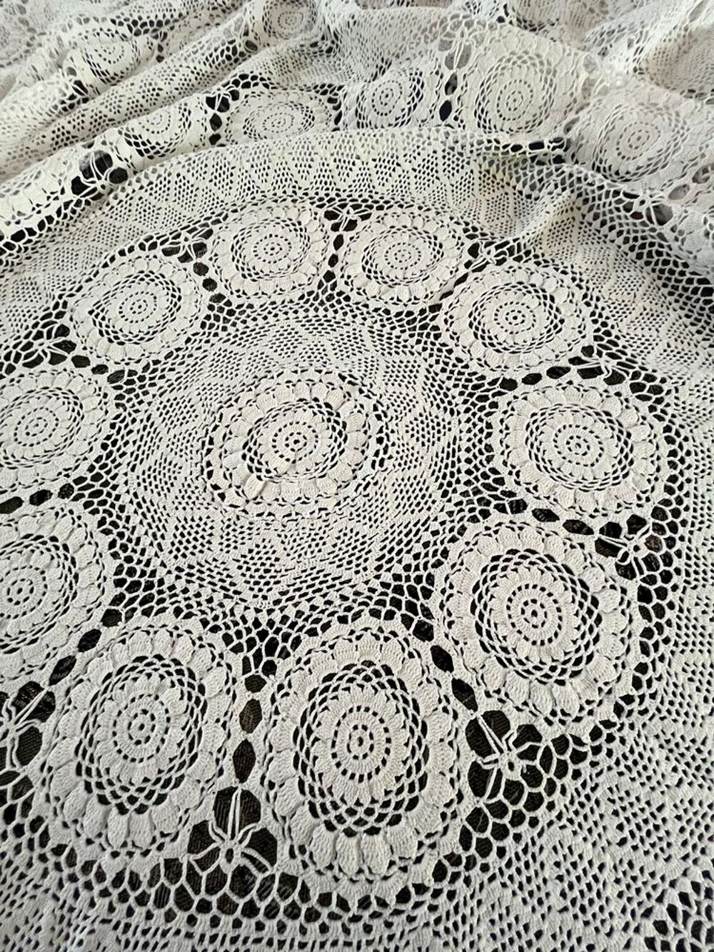 Nappe - Nappe ronde - Nappe crochet Décoration