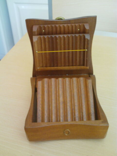 Boite ancienne cigares cigarettes en merisier N�775 10 Beaune (21)