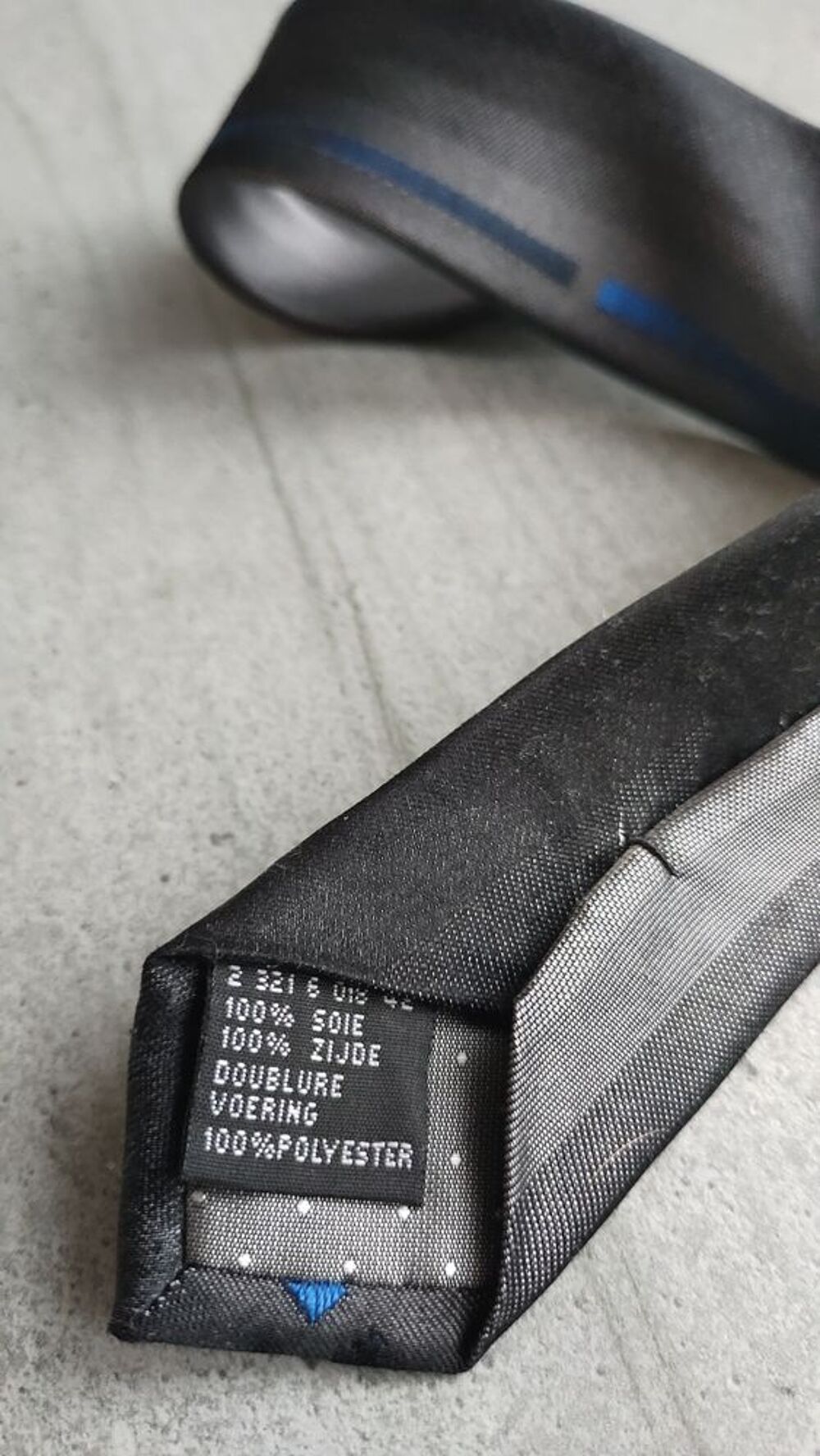Cravate Armand Thiery ?? Studio '' 100% Soie - Liser&eacute; Bleu Vêtements