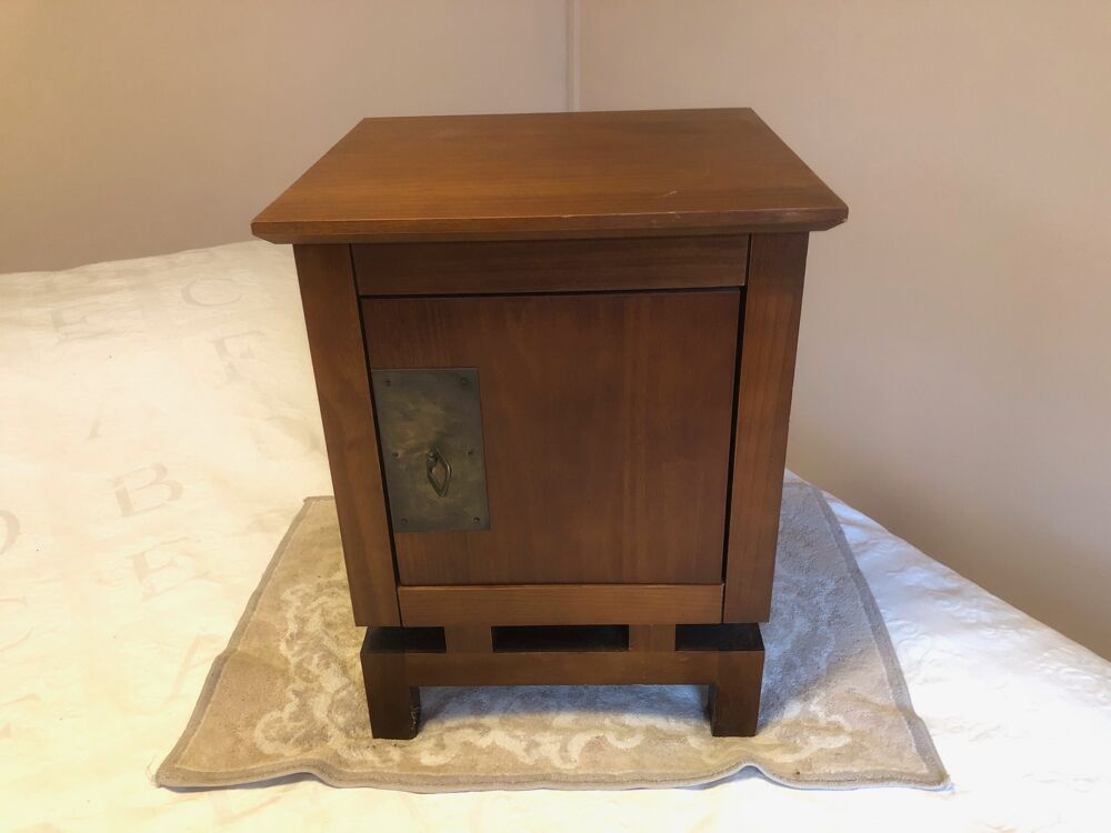 Armoire de style chinois et 2 chevets Meubles
