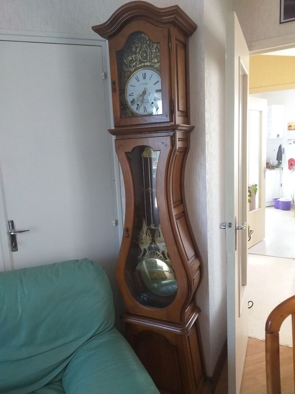 Comtoise fonctionnelle Meubles
