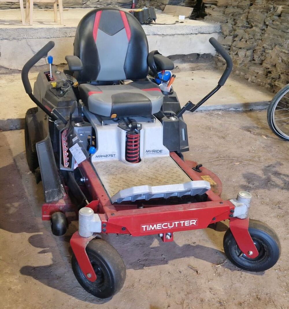 Tondeuse autoport&eacute;e TORO 2025 Jardin