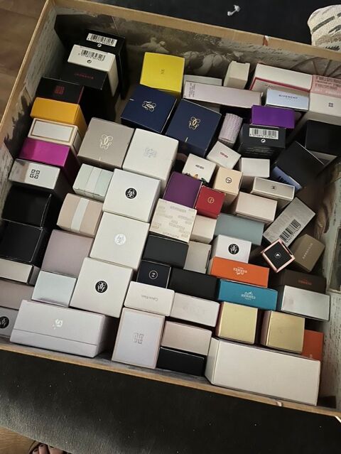 Petits parfum de collection 1500 Aubenas (07)