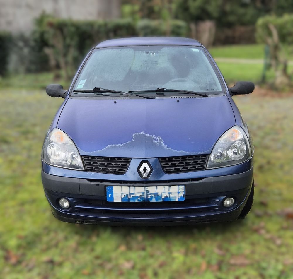 Clio II Clio 1.2i Authentique 2002 occasion 85290 Mortagne-sur-S&egrave;vre