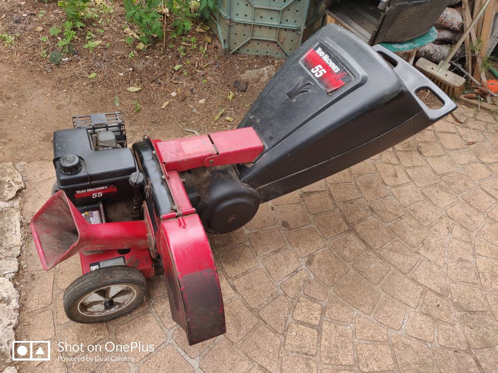 Broyeur v&eacute;g&eacute;taux MTD 
Jardin