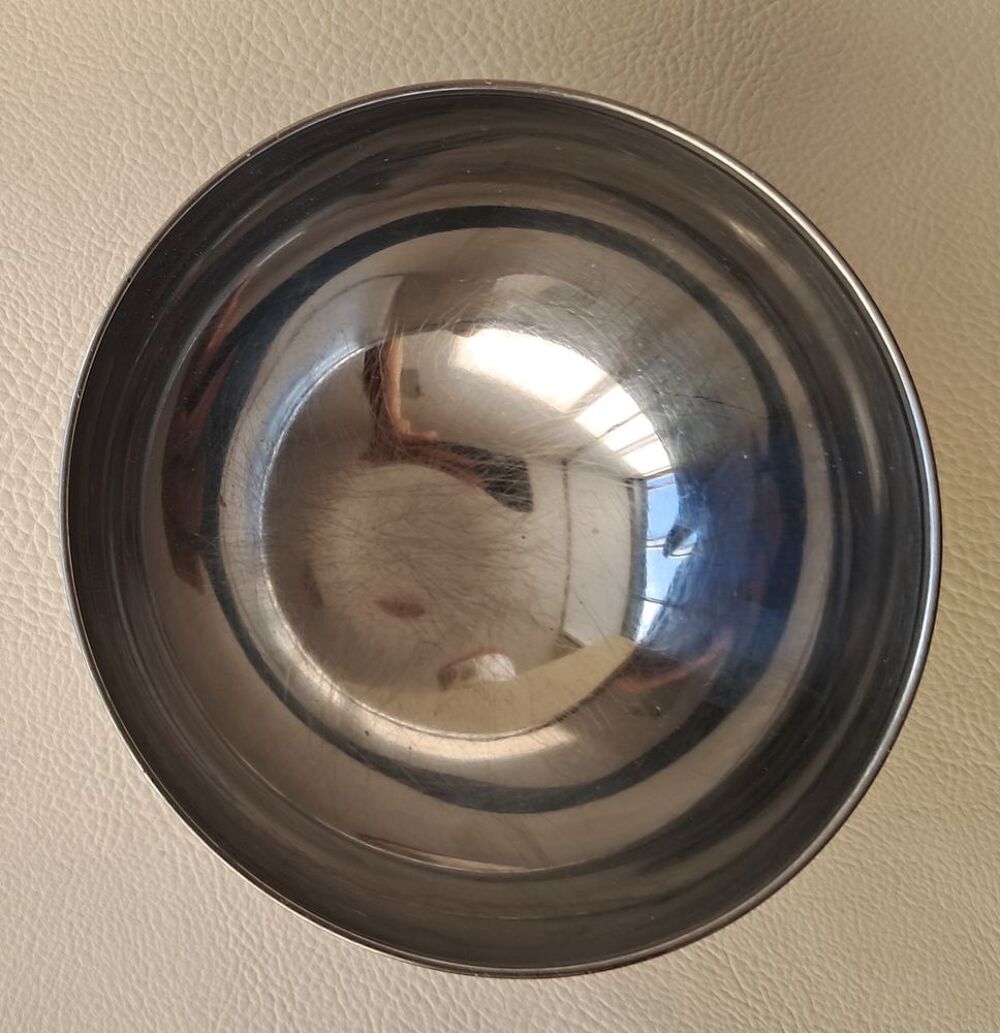 lot de 6 demi sph&egrave;re bol saladier en inox marque ikea 
Cuisine