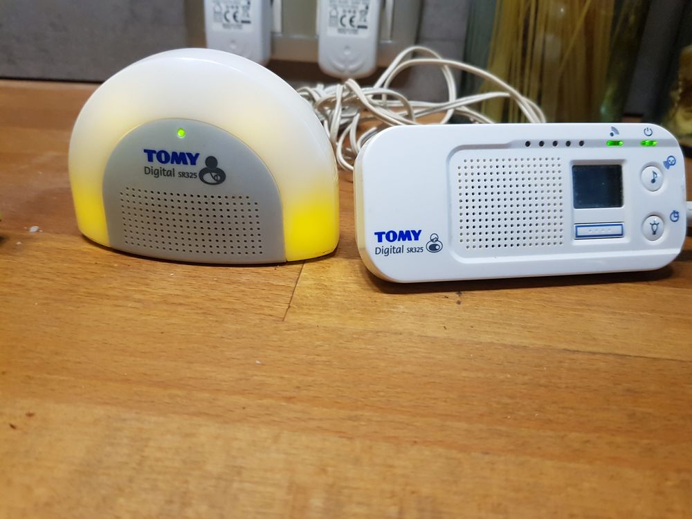 Baby-Phone Tomy Digital, avec 2 veilleuses suppl&eacute;mentaire Puriculture