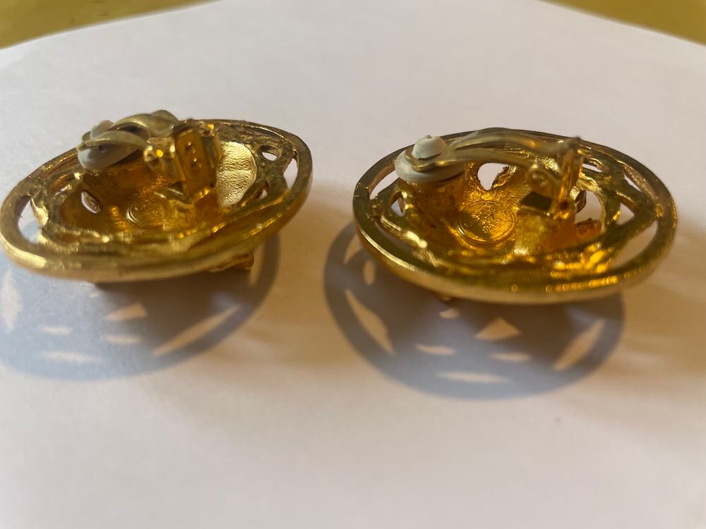BO Boucles d'Oreilles Ronde dor&eacute;e arabesques LANVIN Bijoux et montres