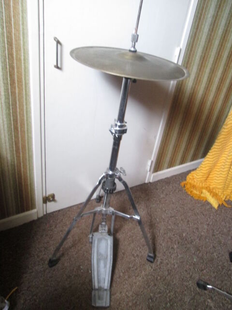 Pied charleston Pearl plus 2 cymbale Avenis ZILGJIAN Hi-Hat 200 Castres (81)