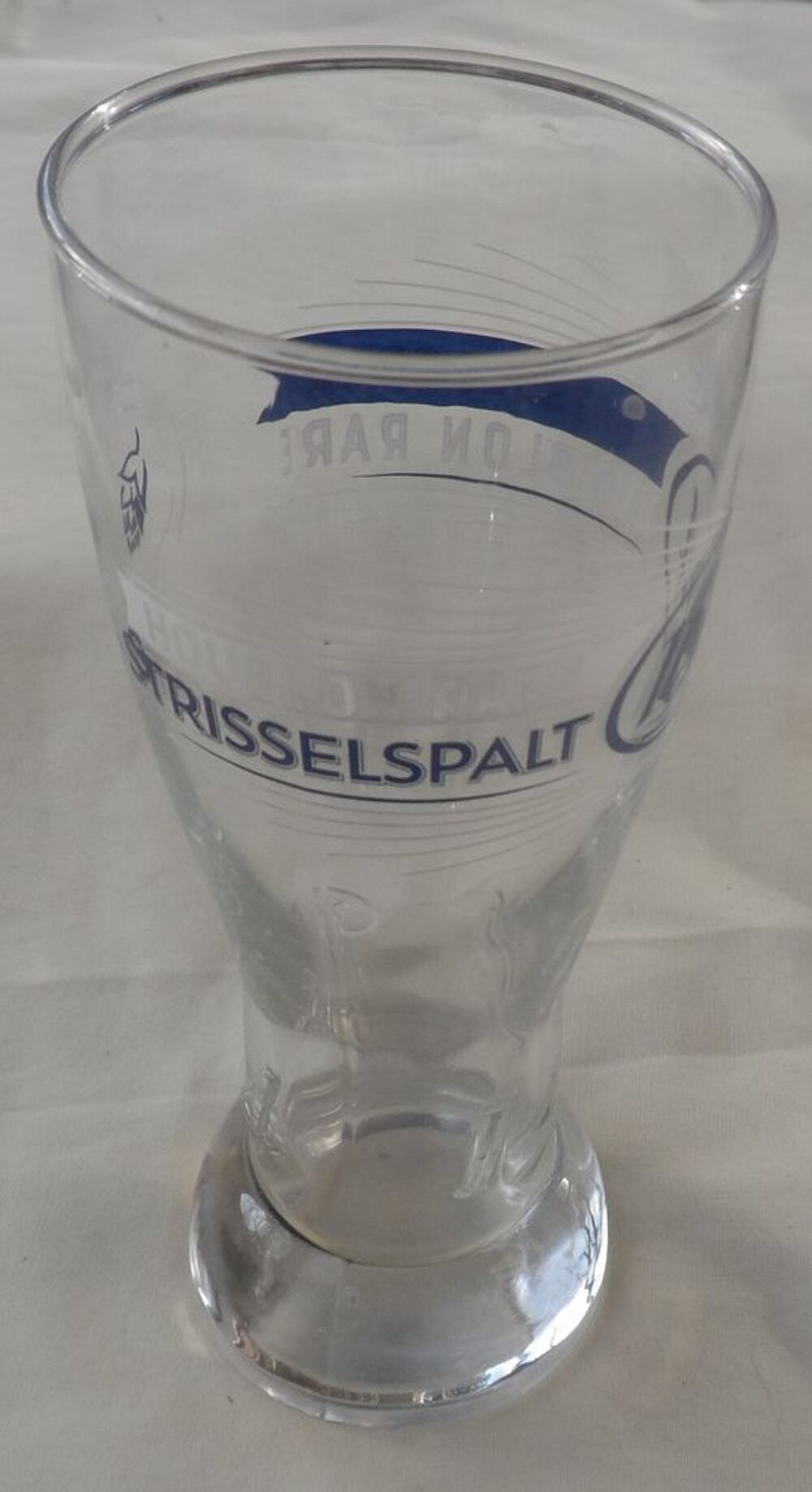 Verre &agrave; bi&egrave;re haut 1664 tr&egrave;s d&eacute;cor&eacute; le logo 1664 est grav&eacute; Cuisine