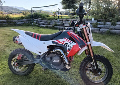CF MOTO Mini moto 2022 occasion Castagn&egrave;de 31260