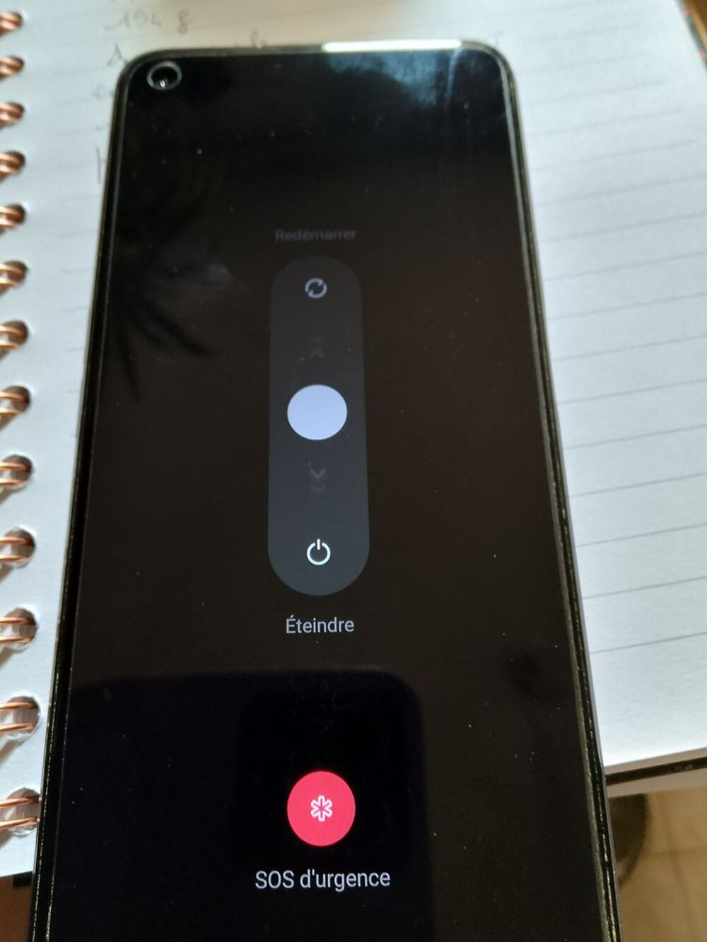 REALME 8 I , double SIM, 64 G Téléphones et tablettes