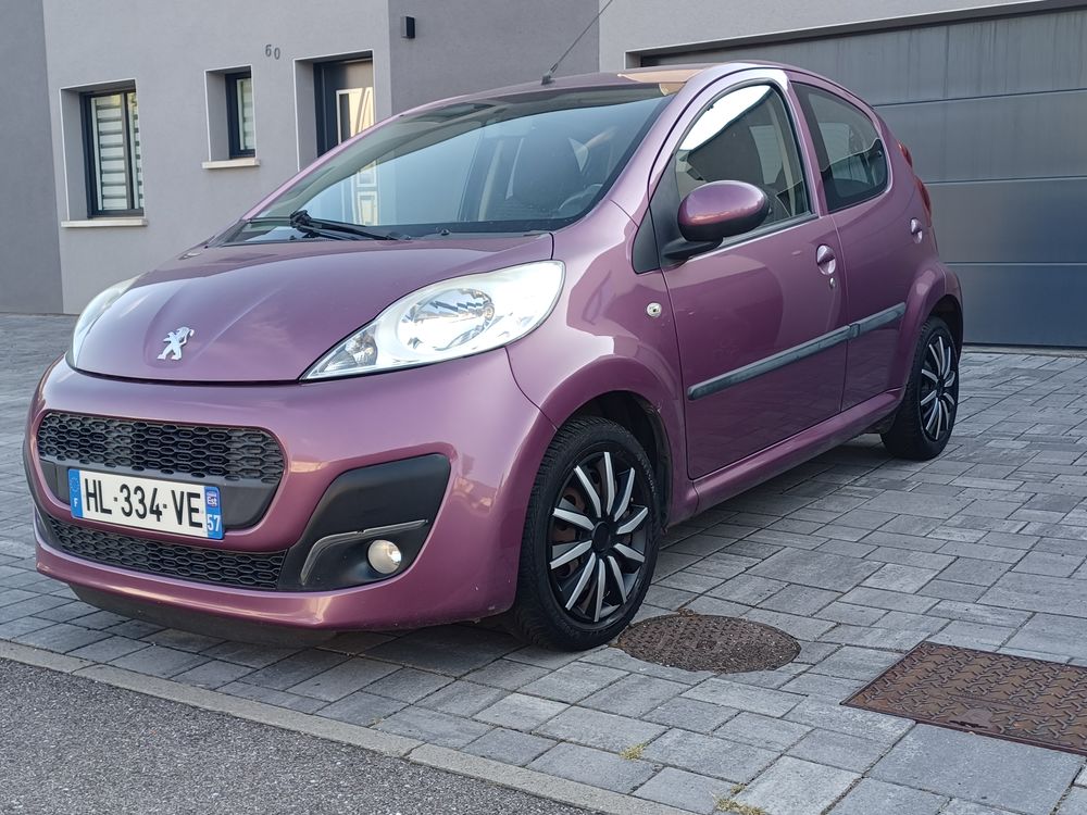 107 1.0e 12V 68ch BLUE LION Active 2013 occasion 57100 Thionville