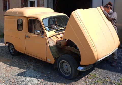 Renault r4 4 TOLE F4