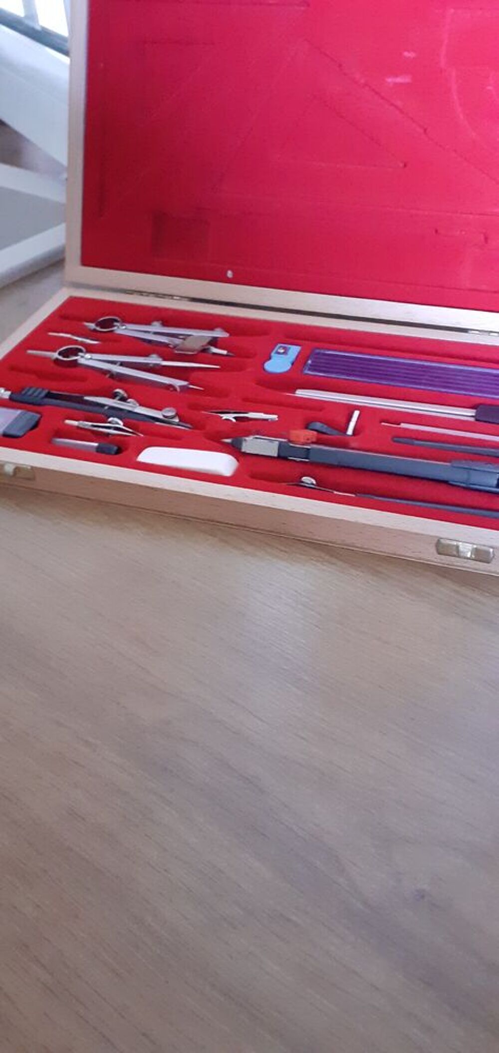 .bo&icirc;te compas &Eacute;lite 6
Bricolage