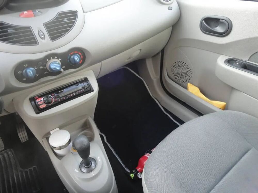 Twingo II 1.2L i 58cv Quickshift (4 CV) 2008 occasion 55100 Verdun