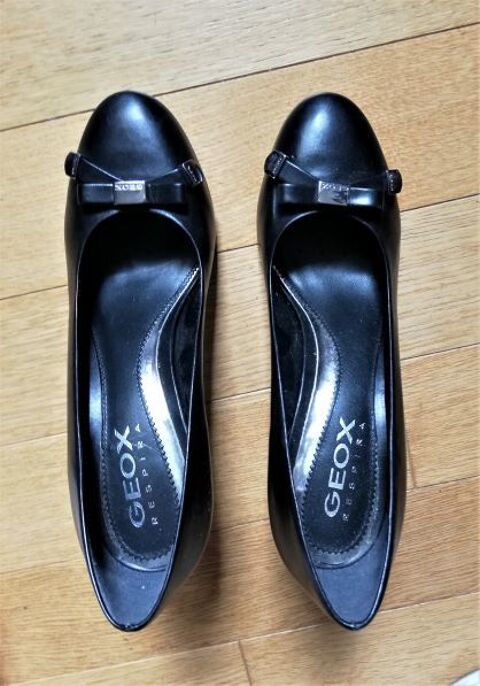  Escarpins noirs cuir Geox talons 9 cm T 38 13 Clermont-Ferrand (63)