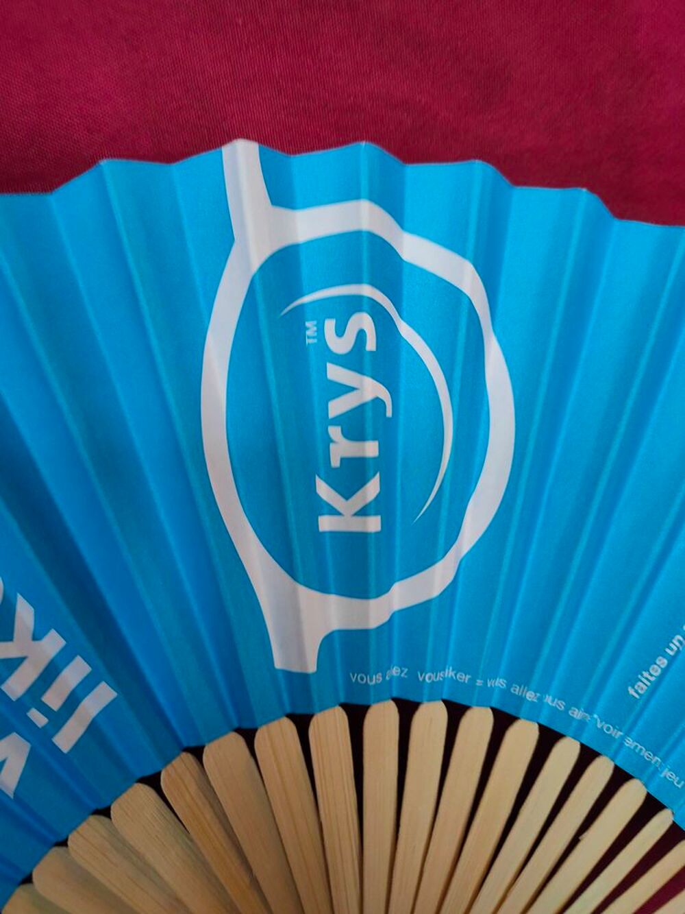 Eventail krys neuf 