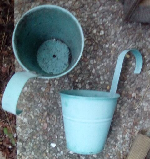 3 pots  suspendre 7 Beauchamp (95)