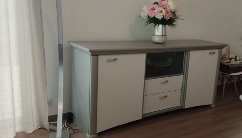 Salle  manger moderne, table et enfilade 250 Plabennec (29)