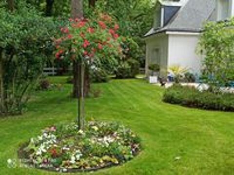   Jardinier diplômé. 