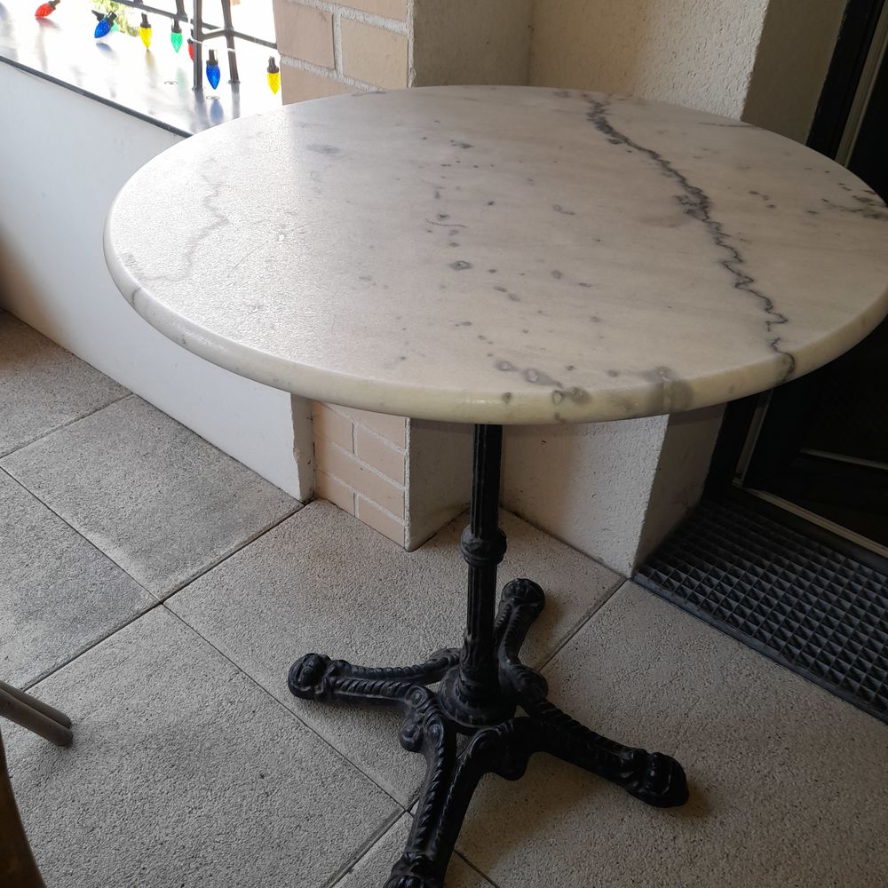 Table marbre 60 cms Meubles