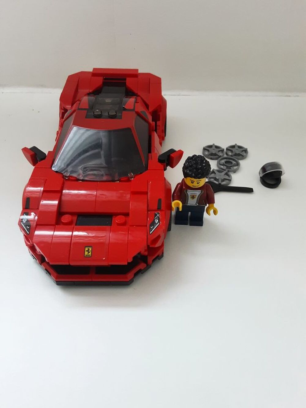 Lego Ferrari F8 tributo. Jeux / jouets