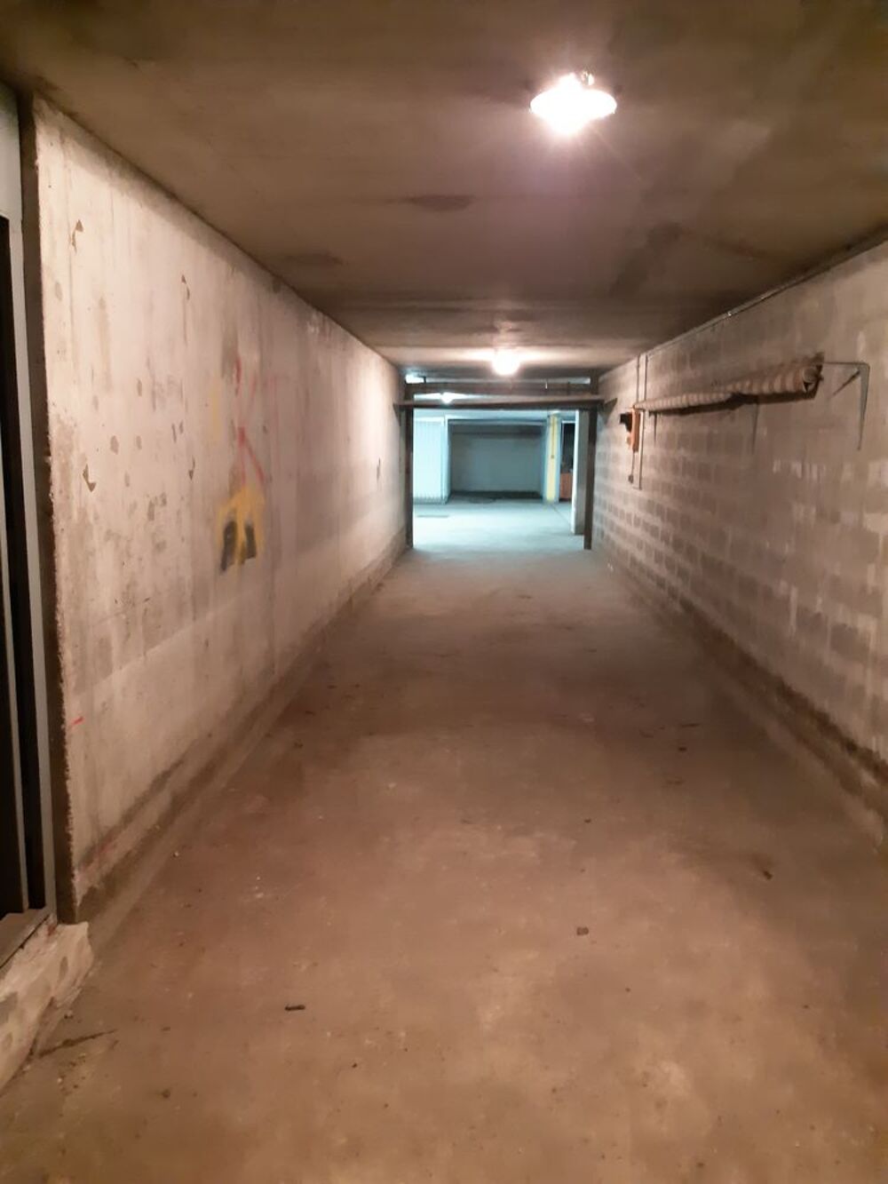 Vente Parking/Garage GARAGE au coeur des Gratte-Ciel 2 à 3 véhicules. Villeurbanne