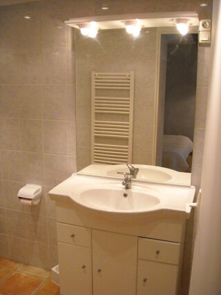  Appartement � louer 1 pi�ce 27 m� Pierrevert