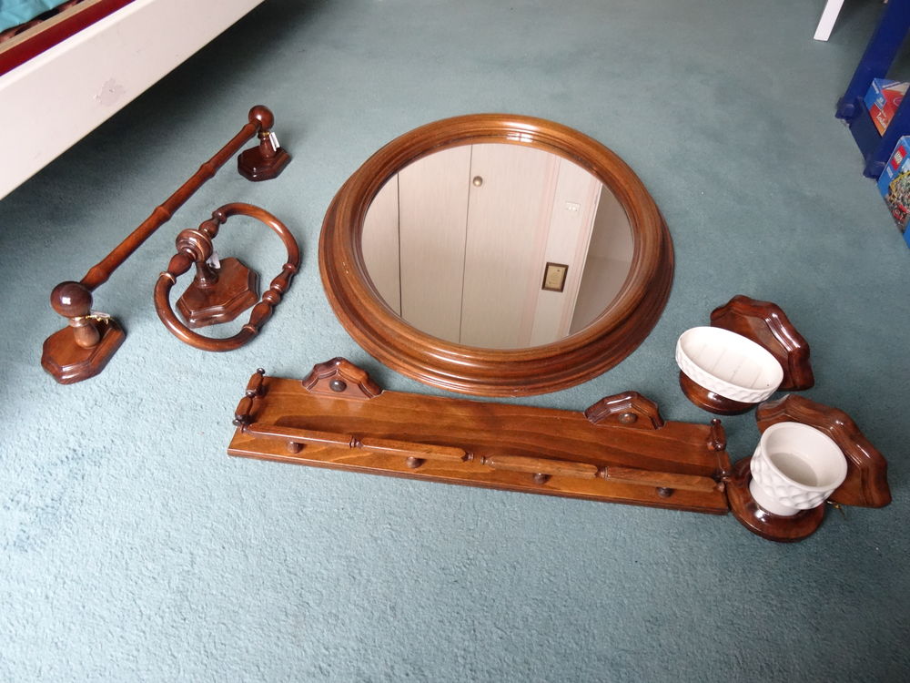 Ensemble de 6 accessoires de salle de bain Meubles