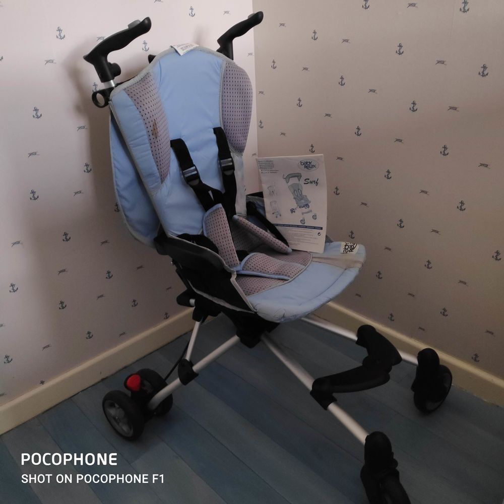 POUSSETTE TRANSPORT ENFANT Puériculture