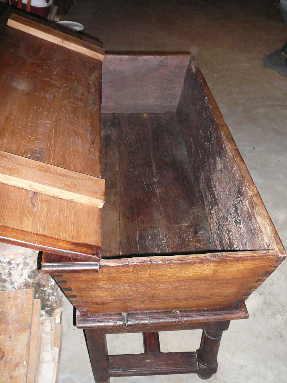 P&eacute;trin Lorrain ancien en bois massif Meubles