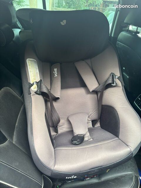 Siege auto JOIE + base isofix pivotante La Valentine (13)