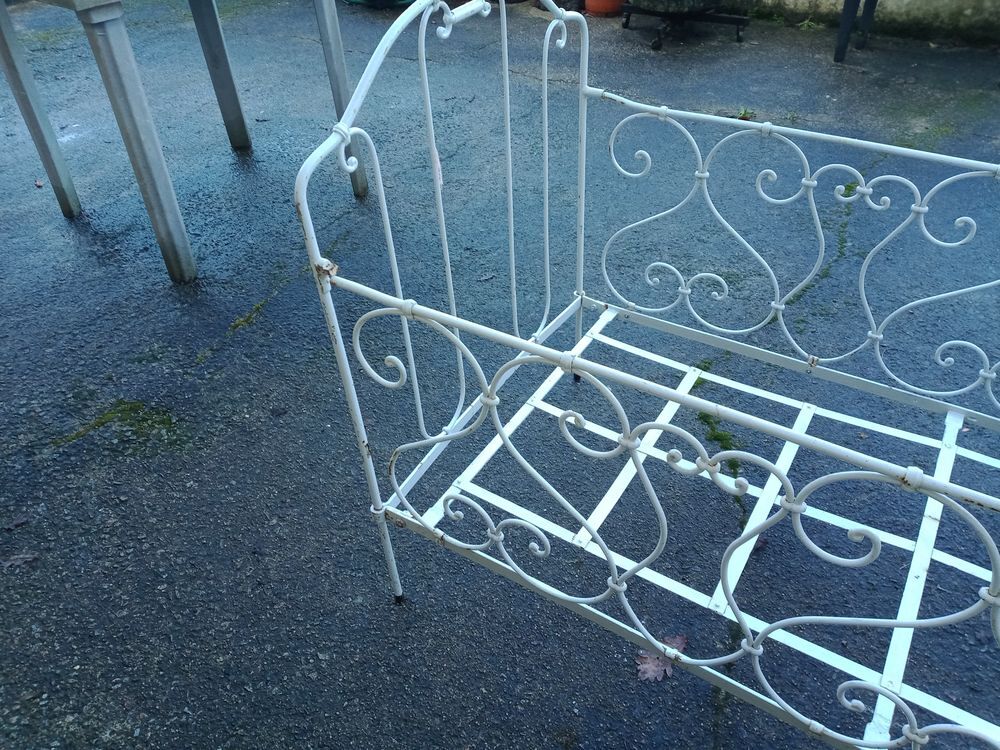 Lit ancien en fer Meubles