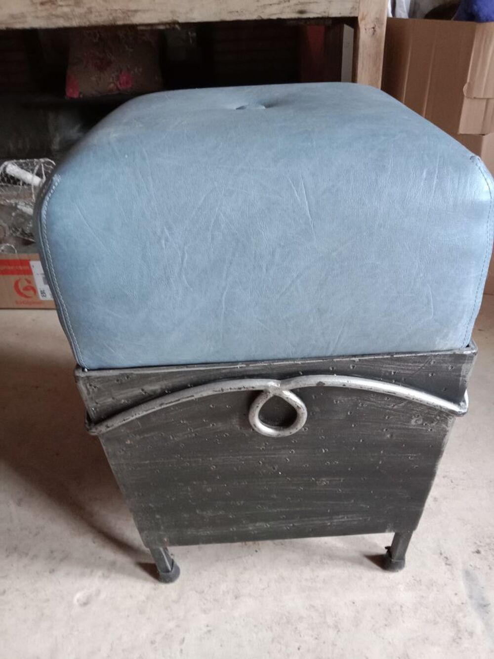 Poufs style industriel Meubles