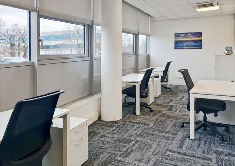 Louez un grand espace de bureau pour 50 personnes &agrave; Montbonnot Valley Montbonnot-Saint-Martin 15626 38330 Biviers