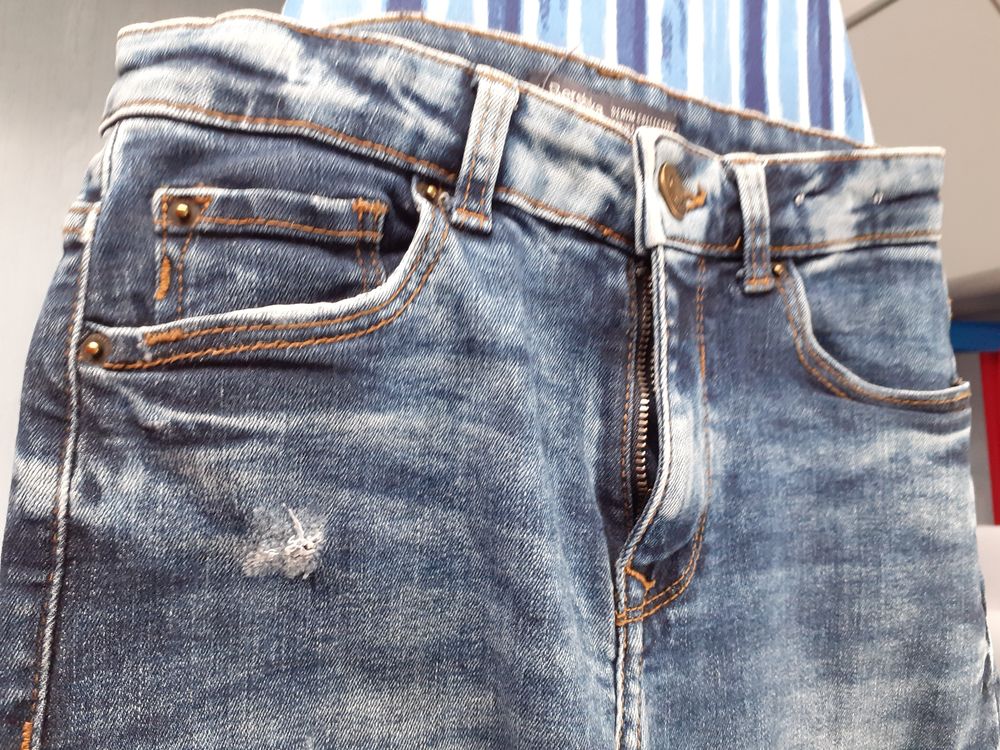 Jean troué femme bershka best sale