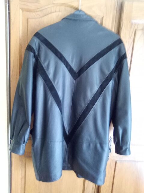 veste en cuir 30 Renwez (08)