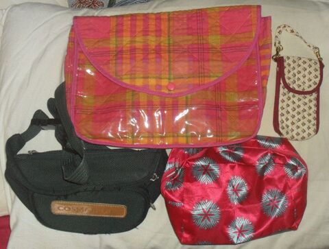 Lot de4 articles de maroquinerie. 45 Montreuil (93)