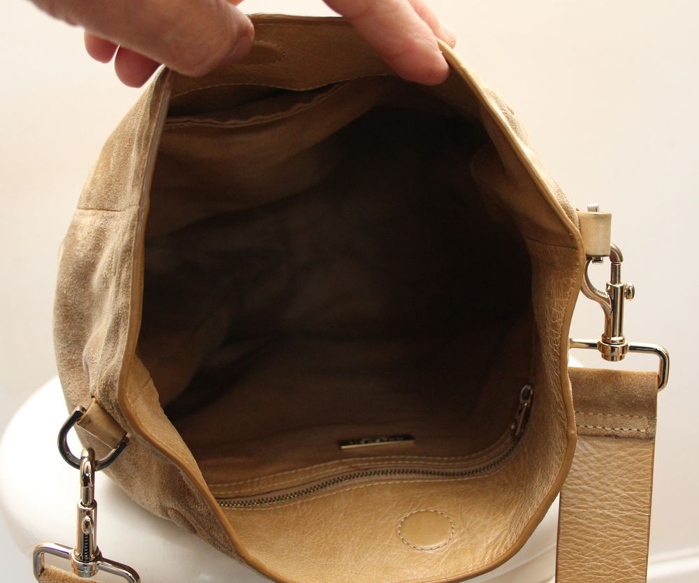 Sac bandouli&egrave;re cuir veau velours HALSTON HERITAGE Maroquinerie