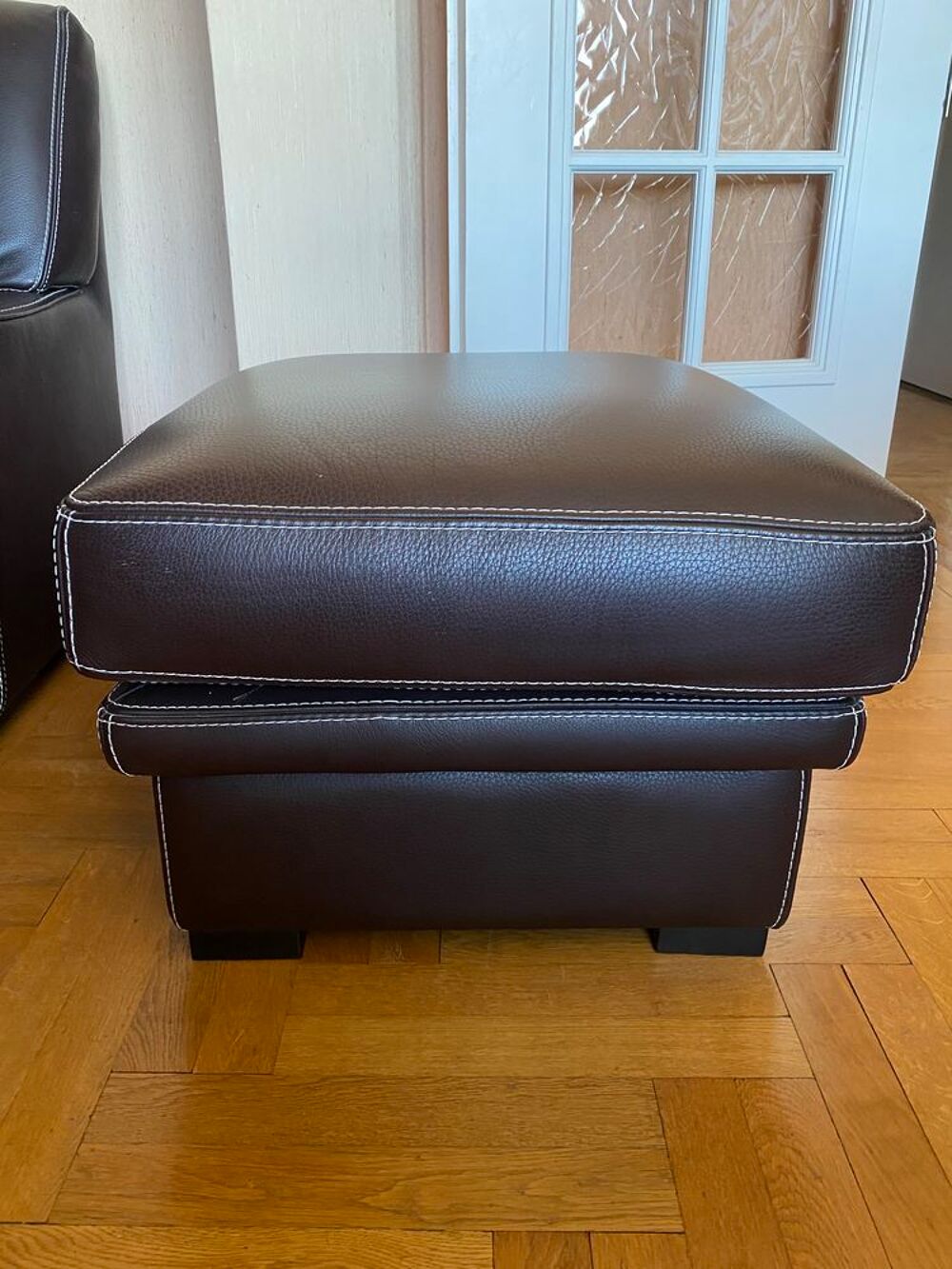 pouf en cuir Roche Bobois Meubles