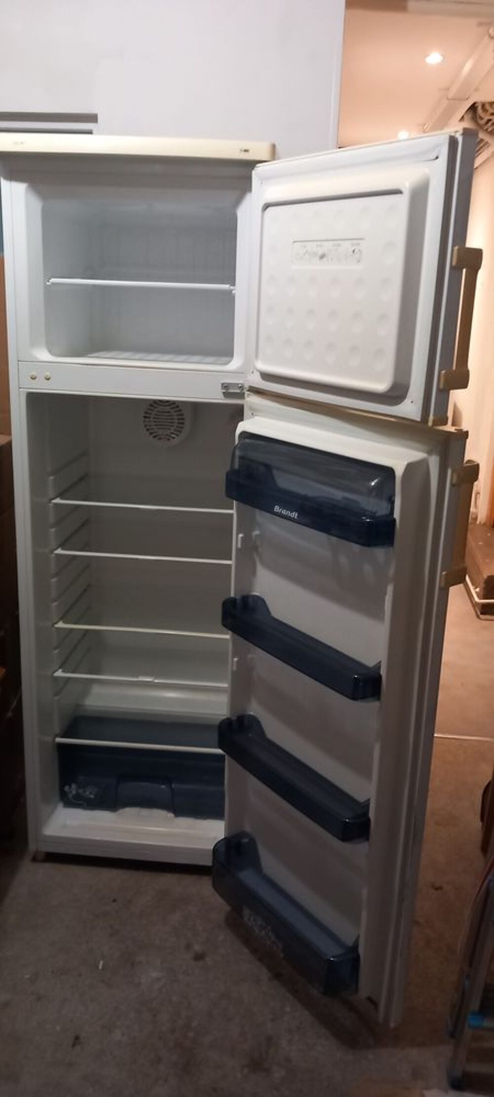R&eacute;frig&eacute;rateur cong&eacute;lateur Electroménager