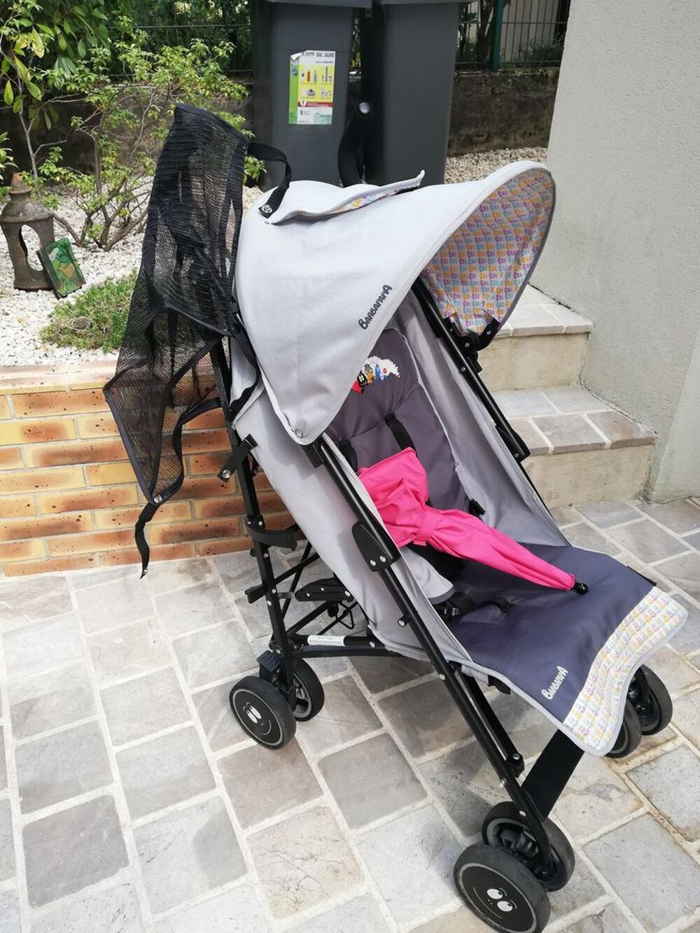 Poussette canne pliante Puériculture