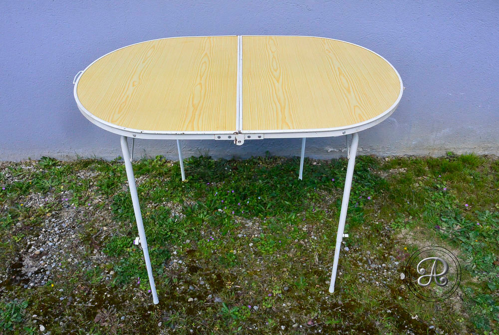 Table camping. Bricolage