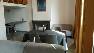  Appartement à louer 2 pièces 50 m²