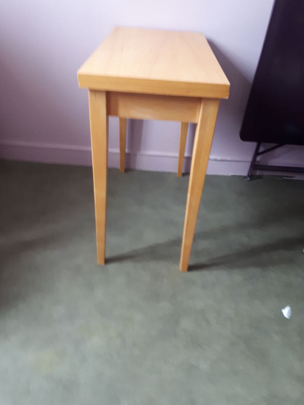 TABLE EN CH&Ecirc;NE CLAIRE Meubles