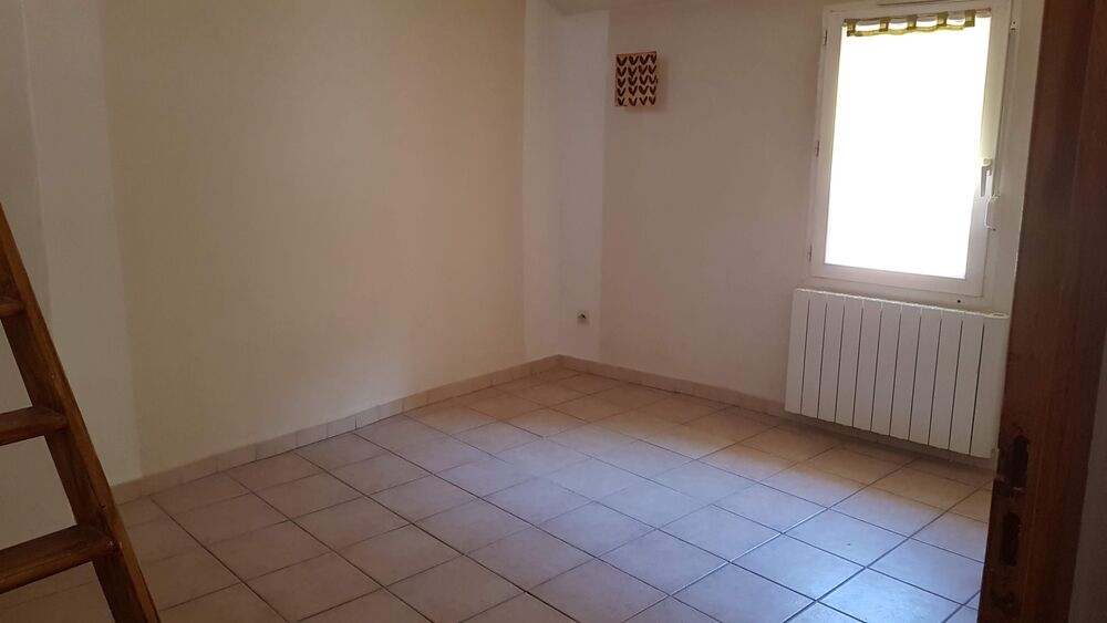 Location Appartement appartement CV les Mees 04190 au calme Les mées